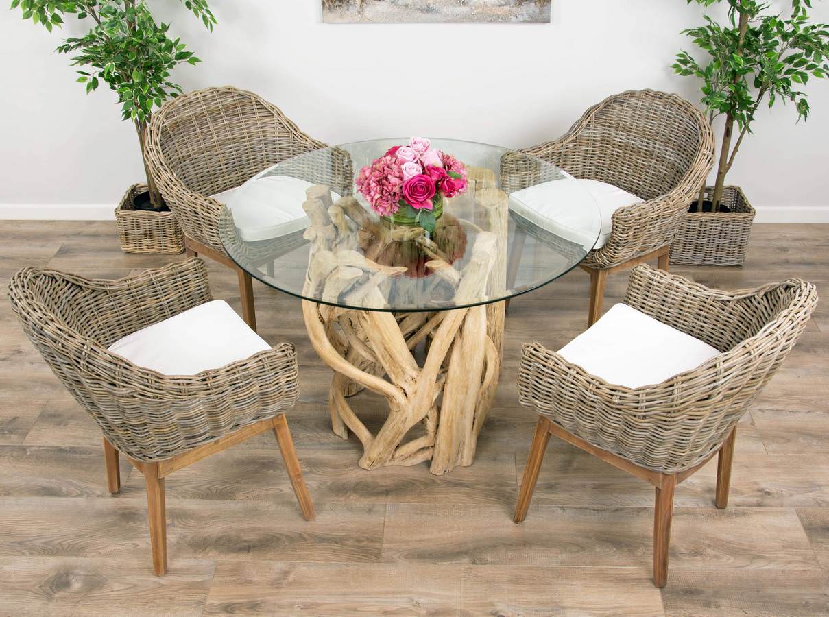 Scandi round store dining table