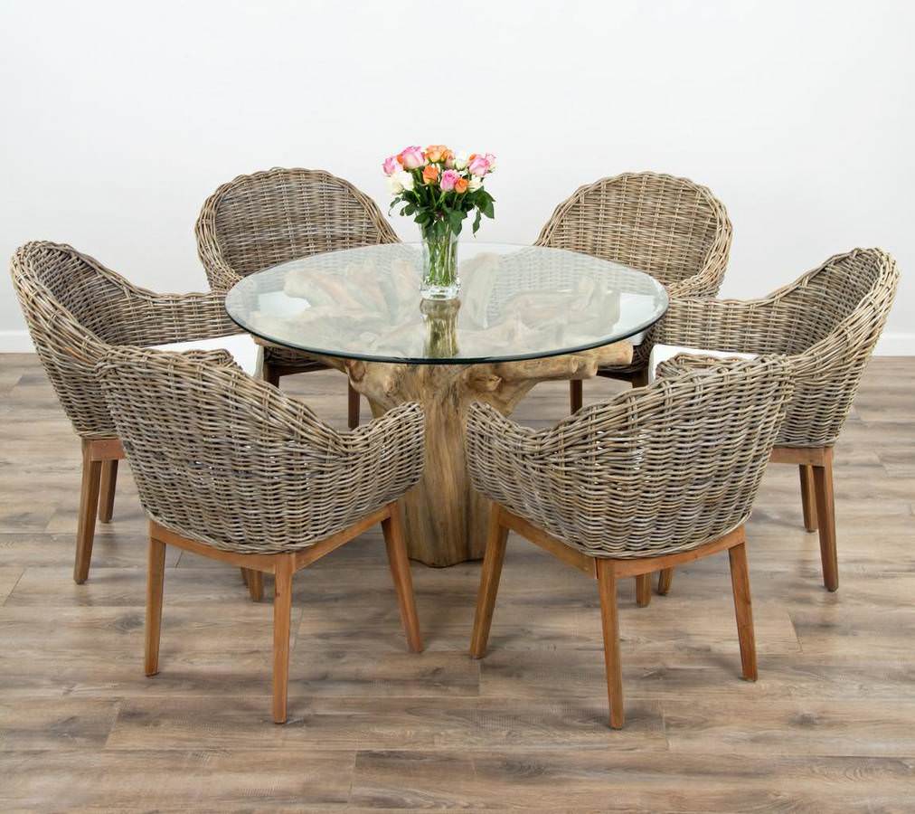 Small round store teak dining table