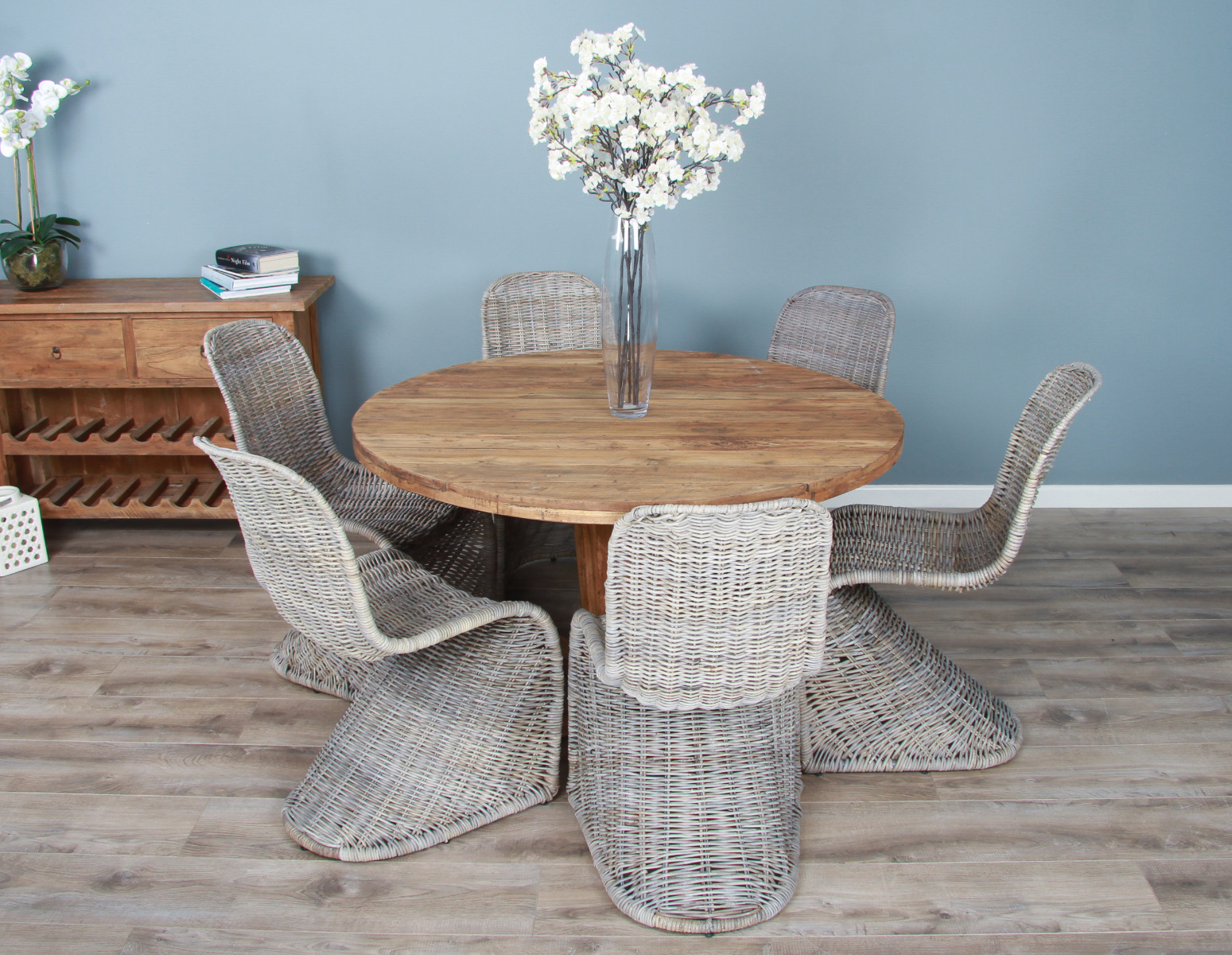 Character table online and chairs