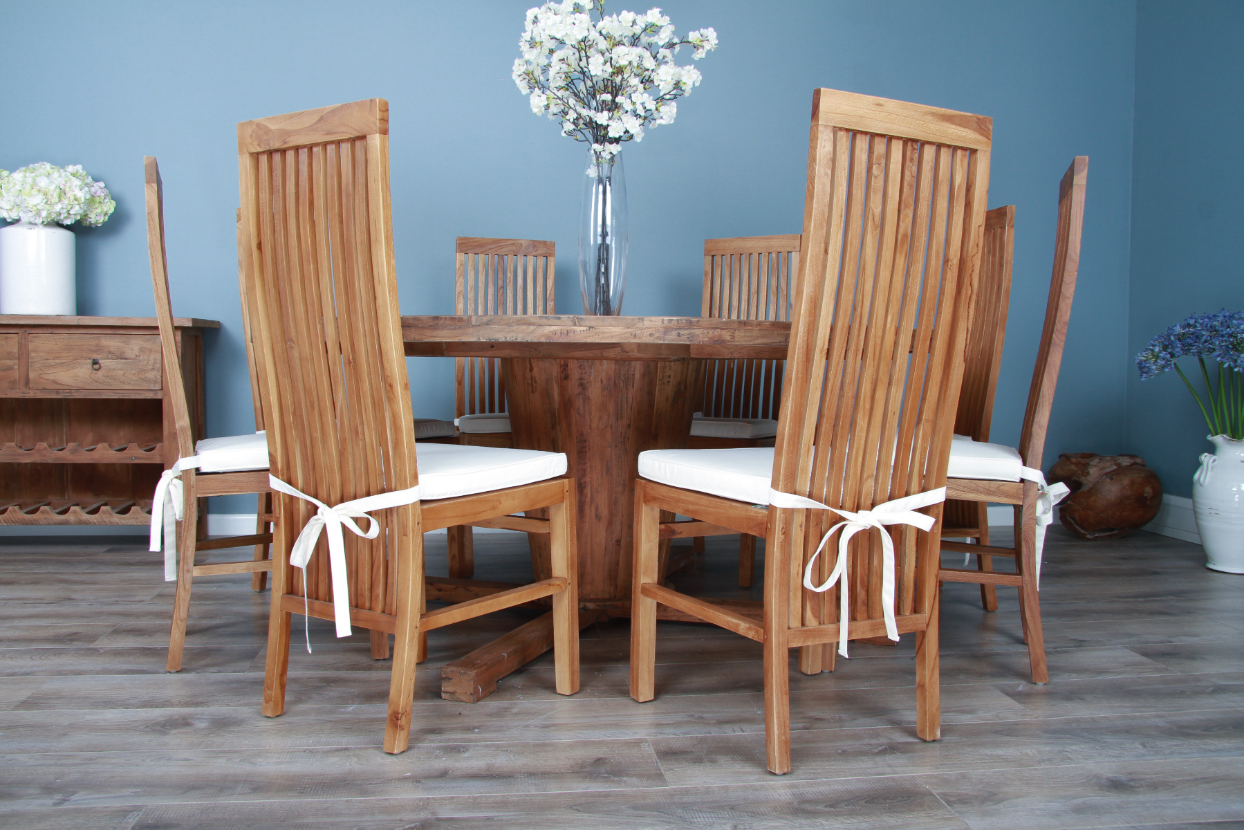Character table and store chairs