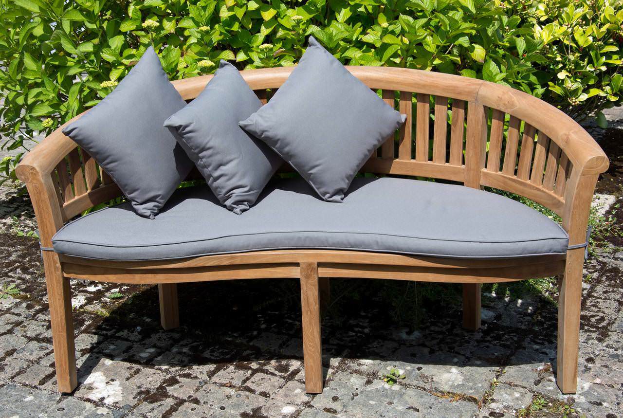 Banana bench seat cushion clearance