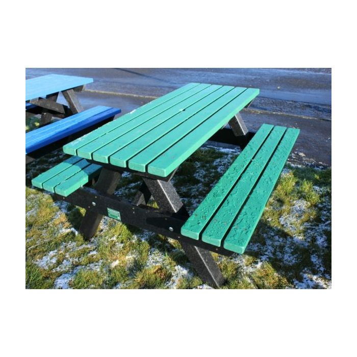 Heavy Duty Recycled Plastic Picnic Bench Sustainable Furniture