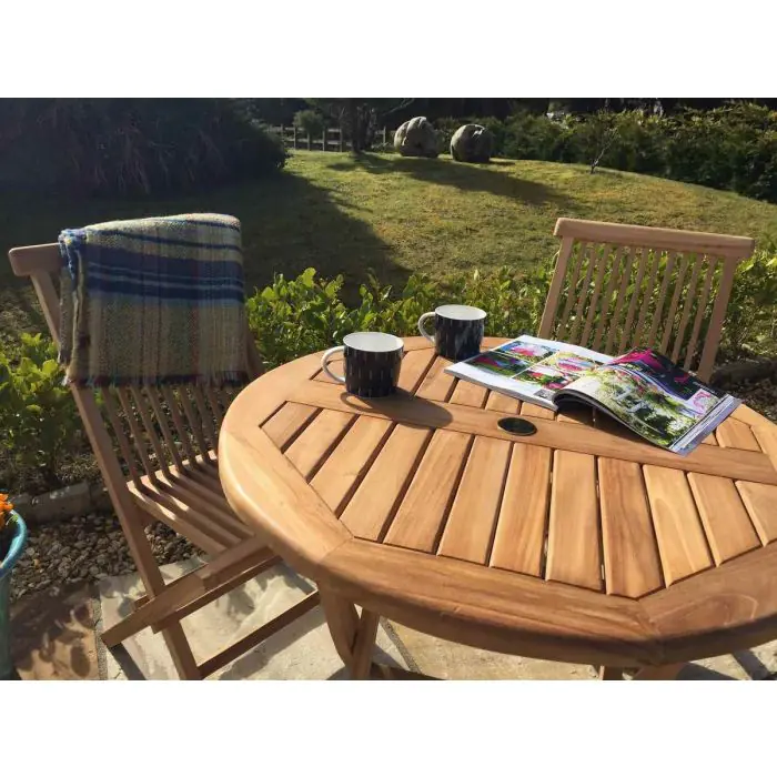 80cm Teak Circular Folding Table with 2 Classic Folding Chairs - 3