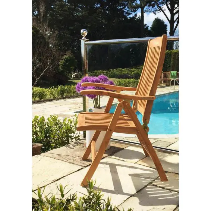 1.2m x 1.2m - 1.8m Teak Circular Extending Table with 6 Harrogate Recliners  - 6
