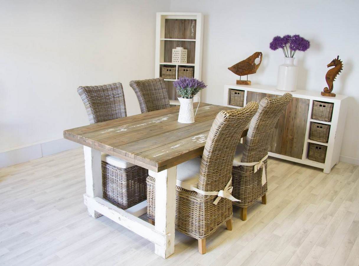 Coastal dining store set with bench
