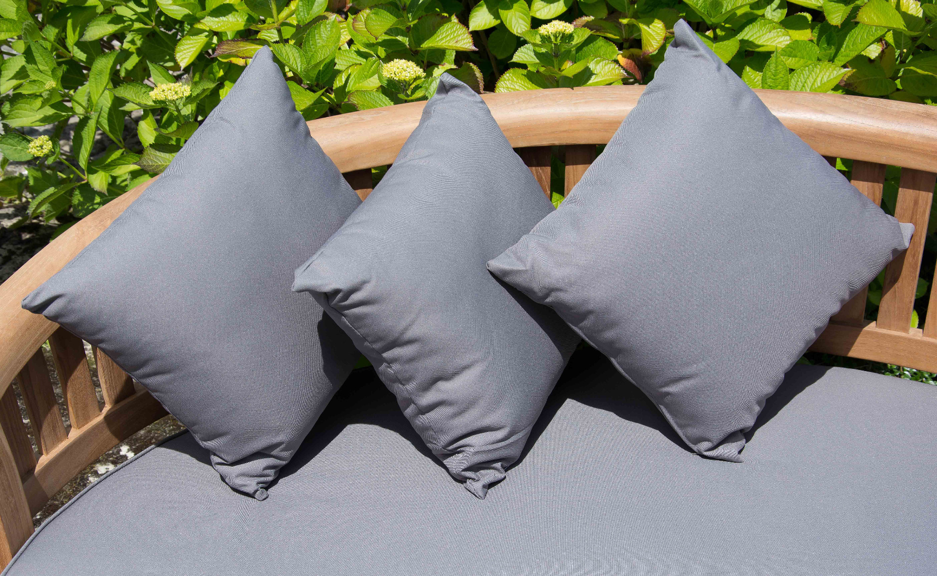 Luxury Outdoor Scatter Cushions Sustainable Furniture