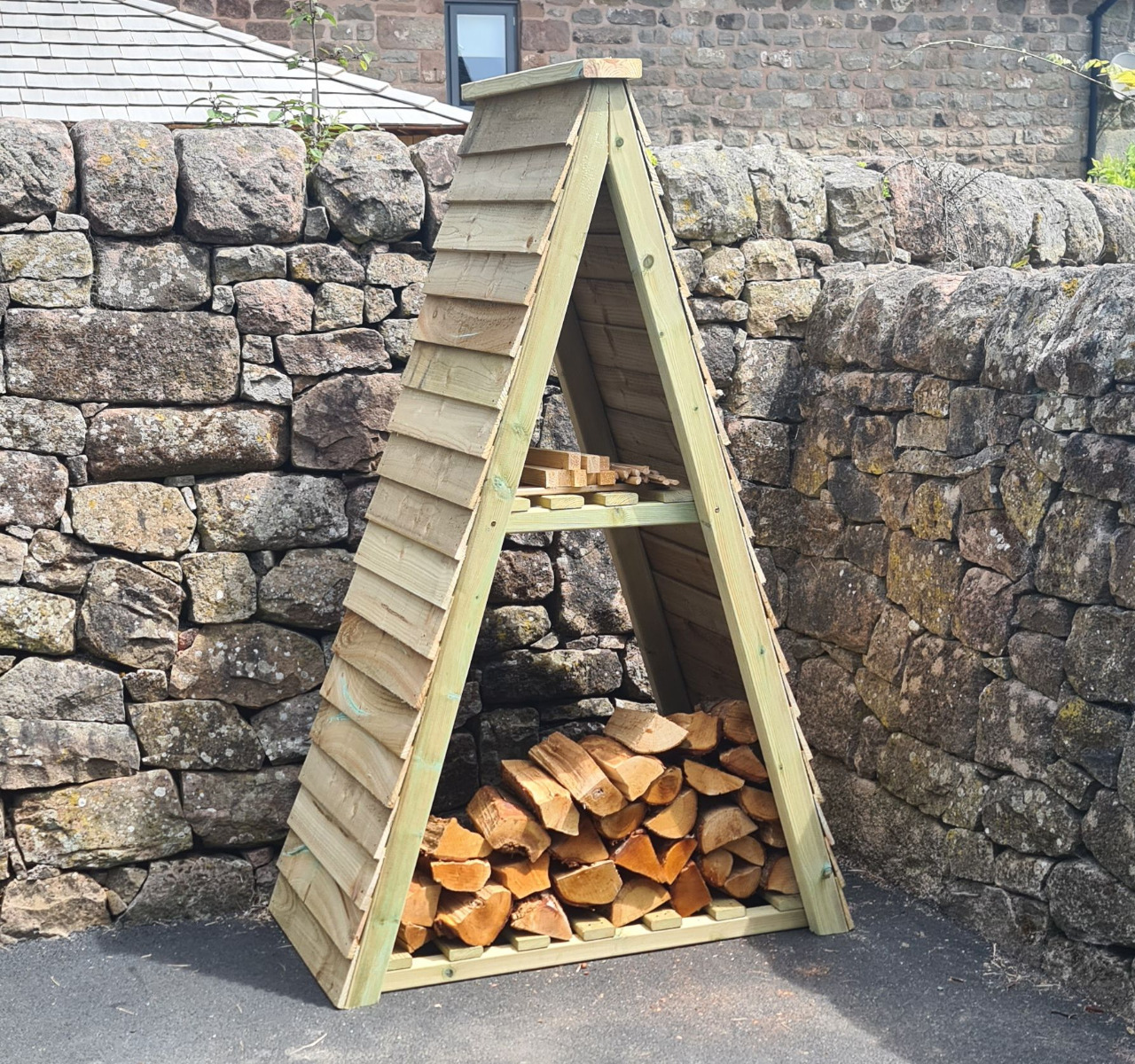 Hustyns Triangle Log Store with Shelf - Sustainable Furniture