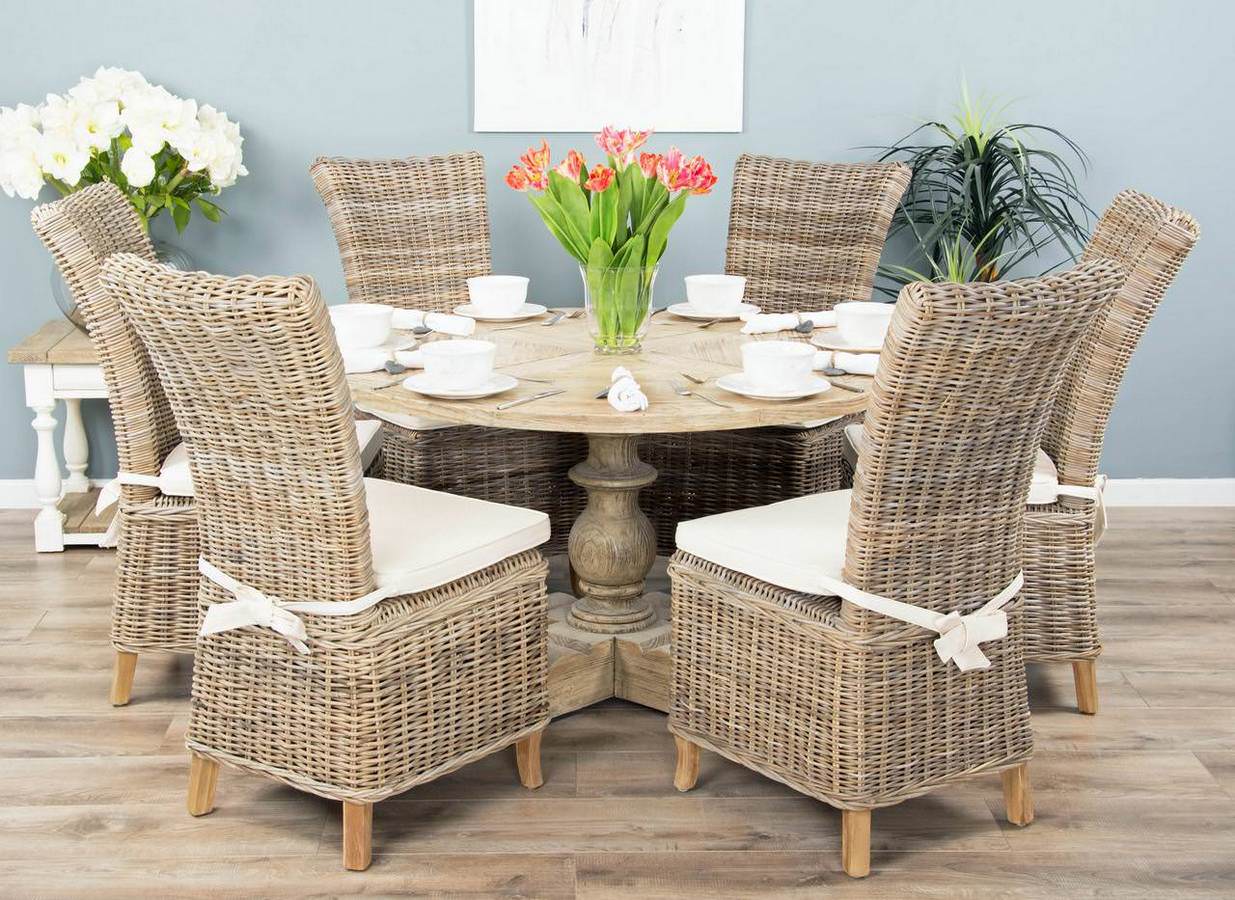 Round pine dining table deals and 4 chairs
