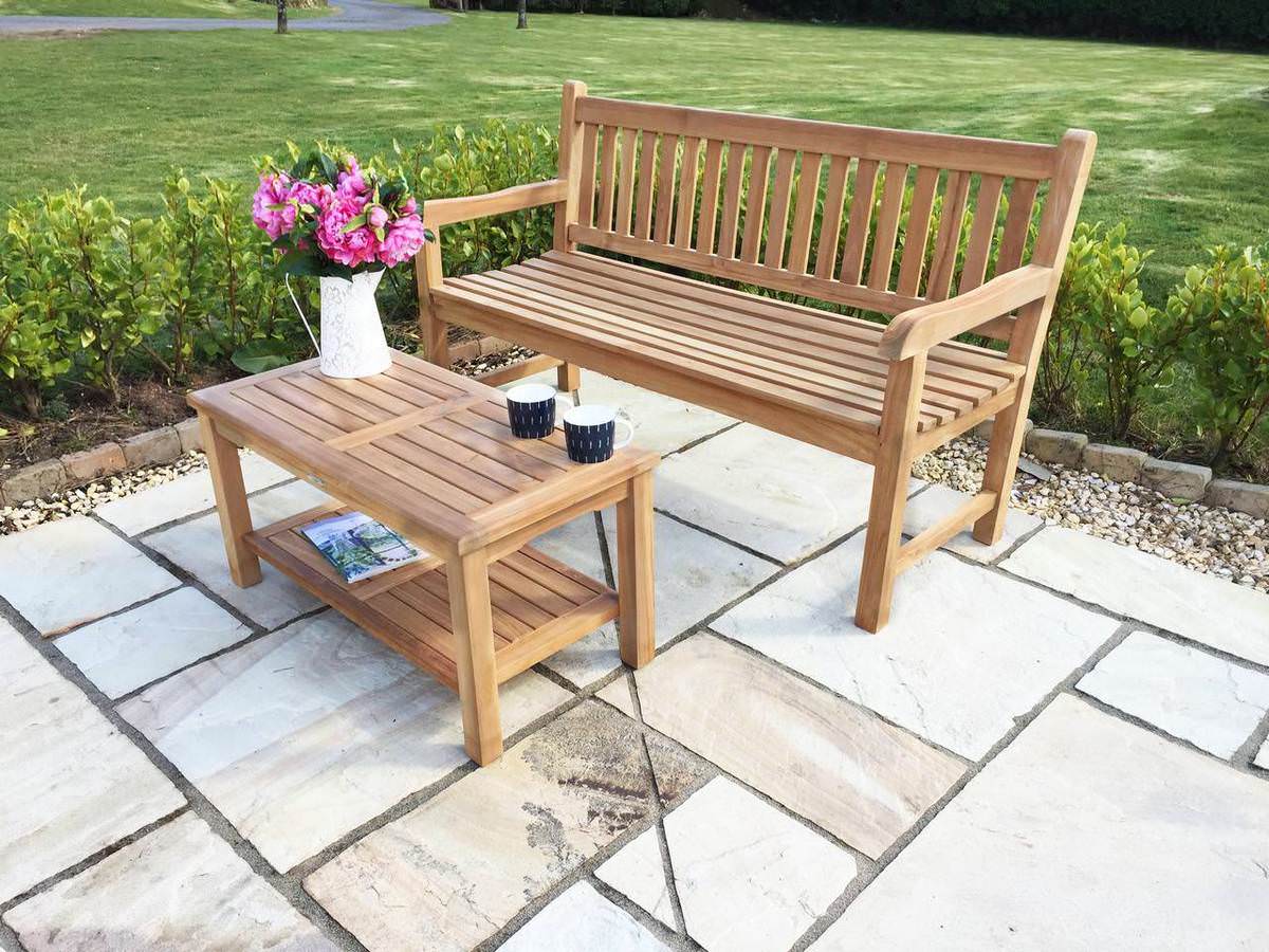 Garden seat shop and table