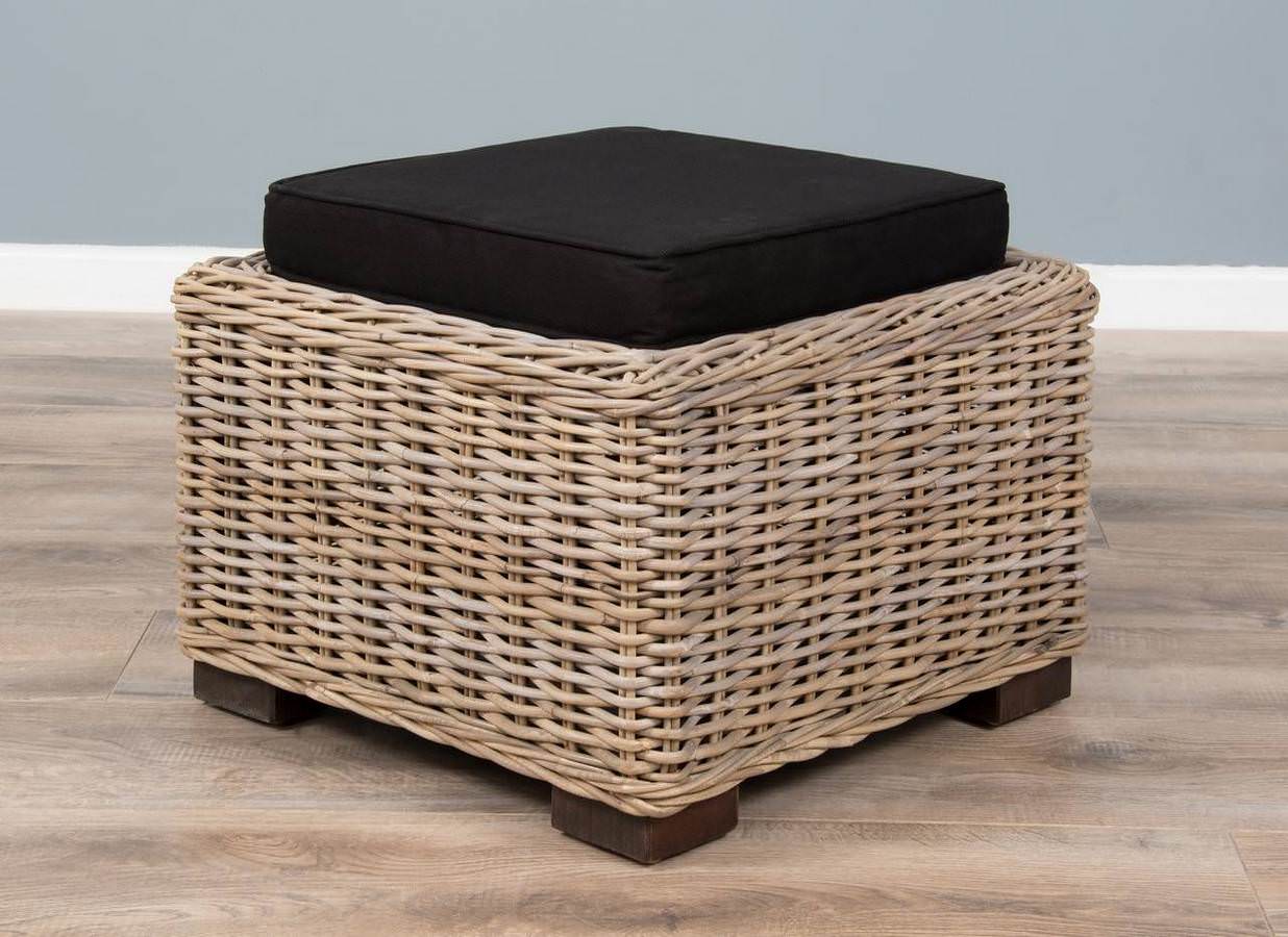 Wicker outlet step stool
