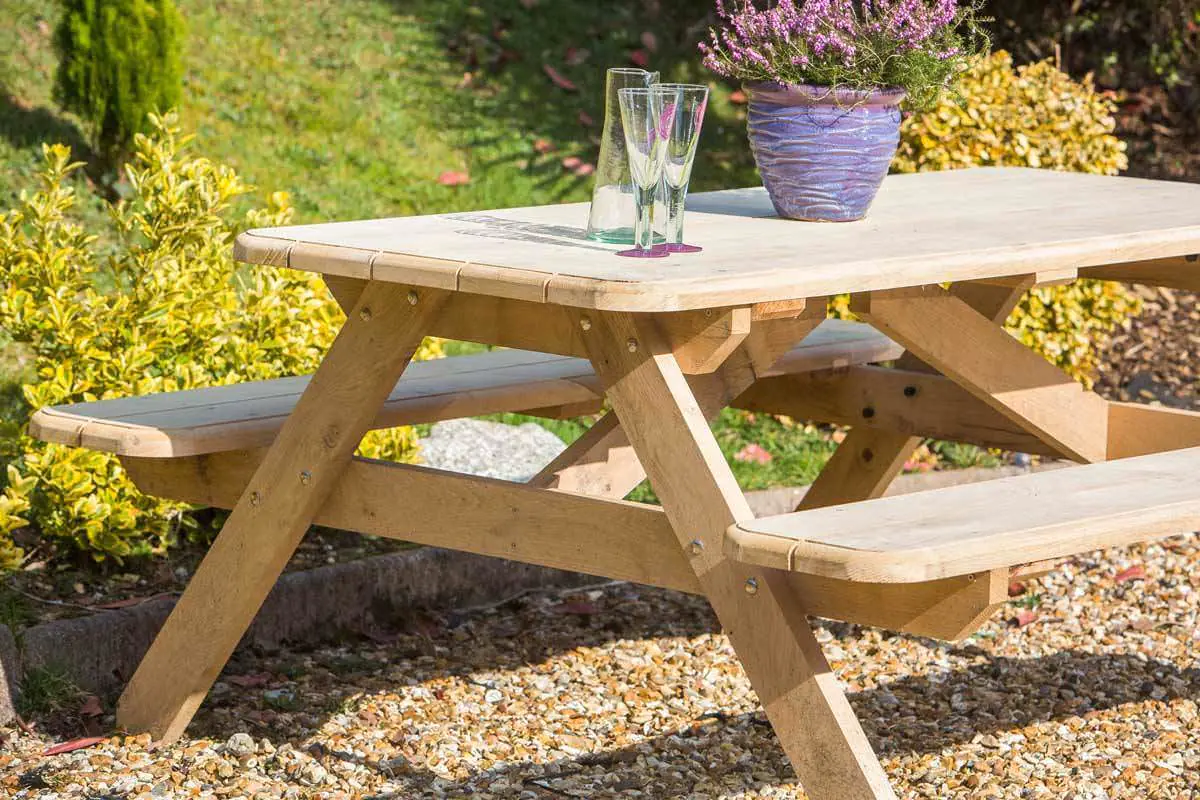picnic bench - hardwood oak cornwall 