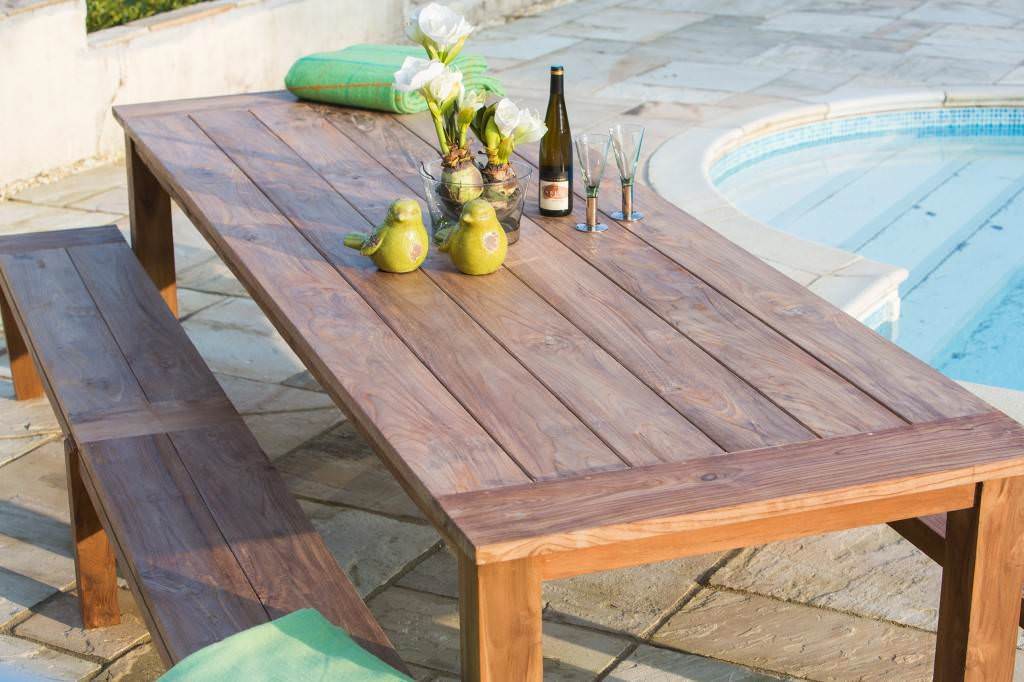 open-slatted-outdoor-table (2)
